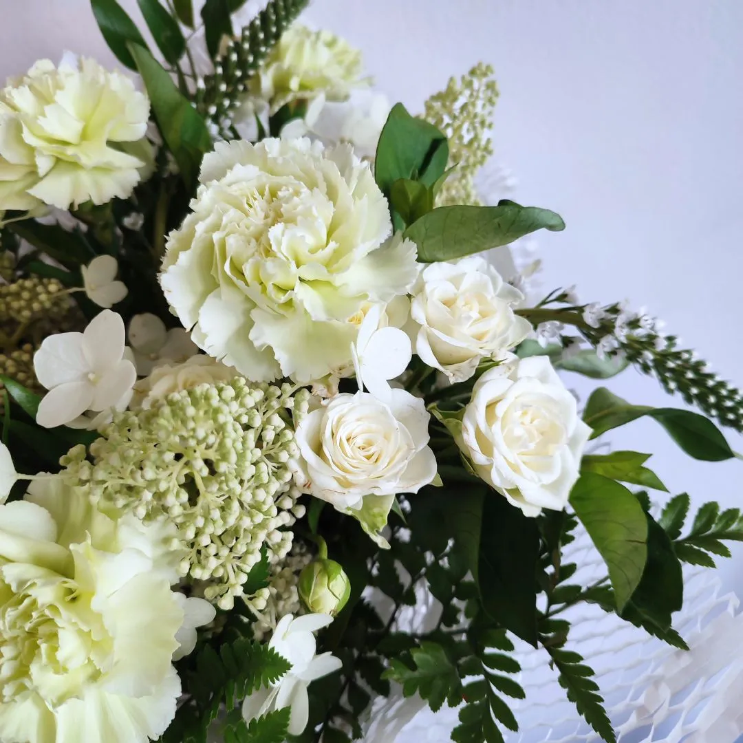 bouquet greenery