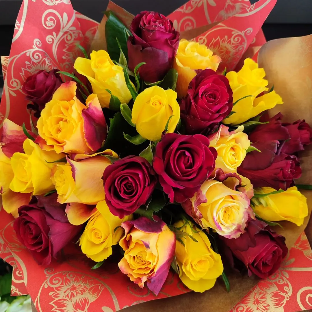 Bouquet Ciao25! 25 Rose coloratissime - immagine 2