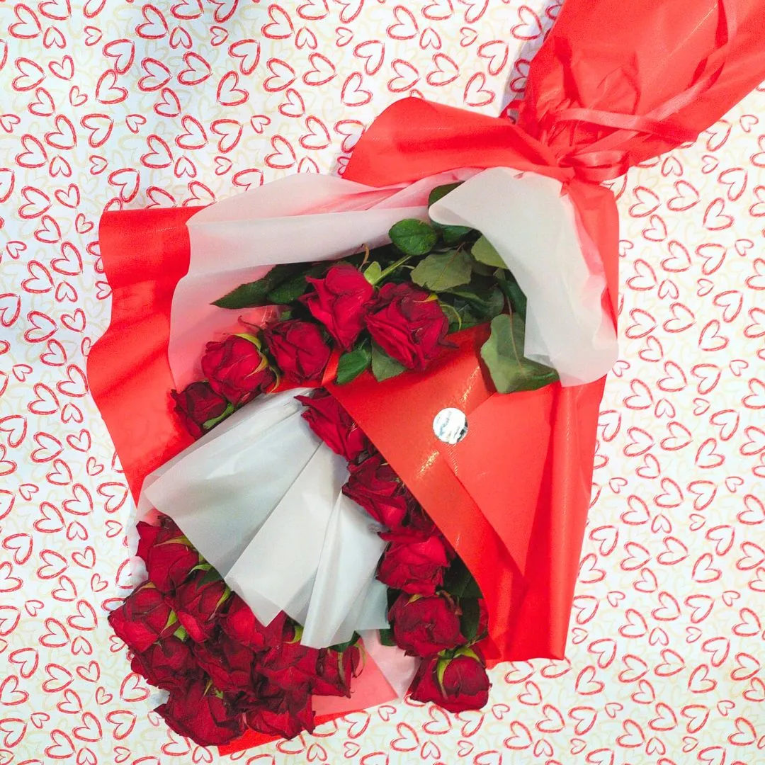 Bouquet Titanic di Rose Rosse Red Naomi