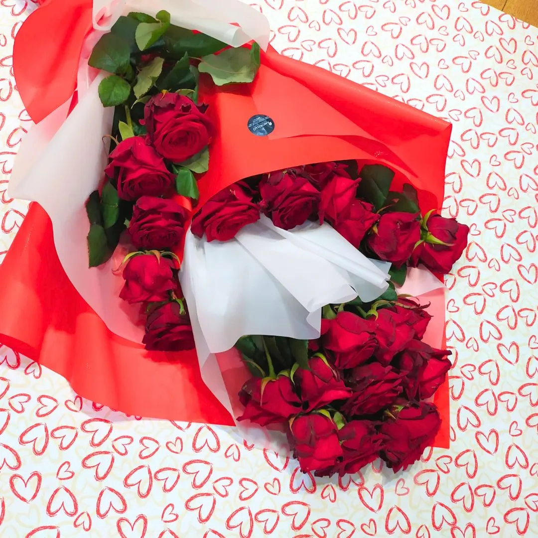Bouquet Titanic di Rose Rosse Red Naomi