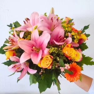 armonia bouquet gigli e rose