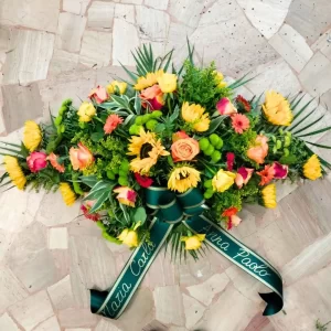 omaggio al ricordo rose e girasoli